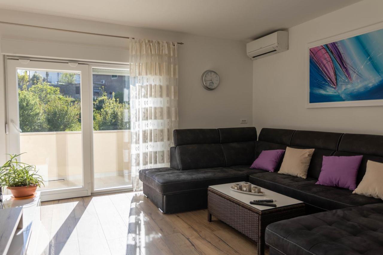 Apartman Marel Zrnovnica ภายนอก รูปภาพ