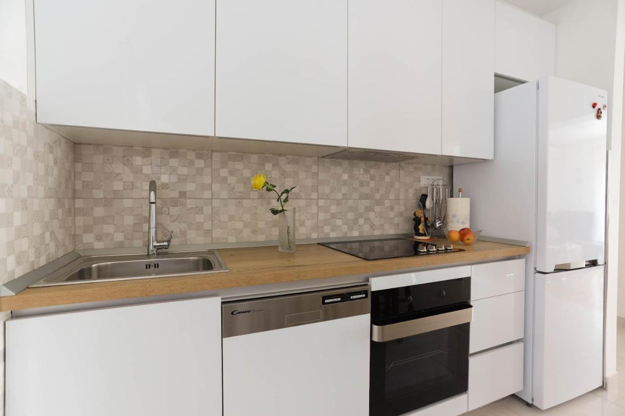 Apartman Marel Zrnovnica ภายนอก รูปภาพ