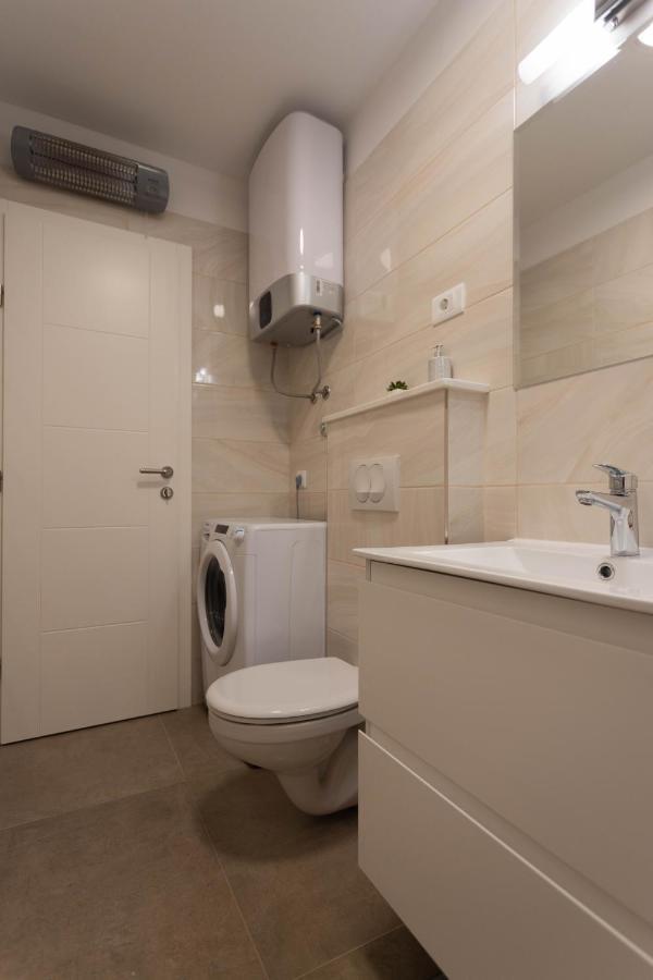 Apartman Marel Zrnovnica ภายนอก รูปภาพ